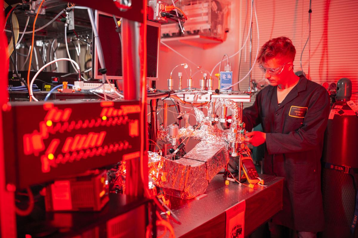 Marcel Junige at Hot-Wall Viscous-Flow Reactor with iSE; Atomic Layer Deposition, Atomic Layer Etching, In Situ, Spectroscopic Ellipsometry