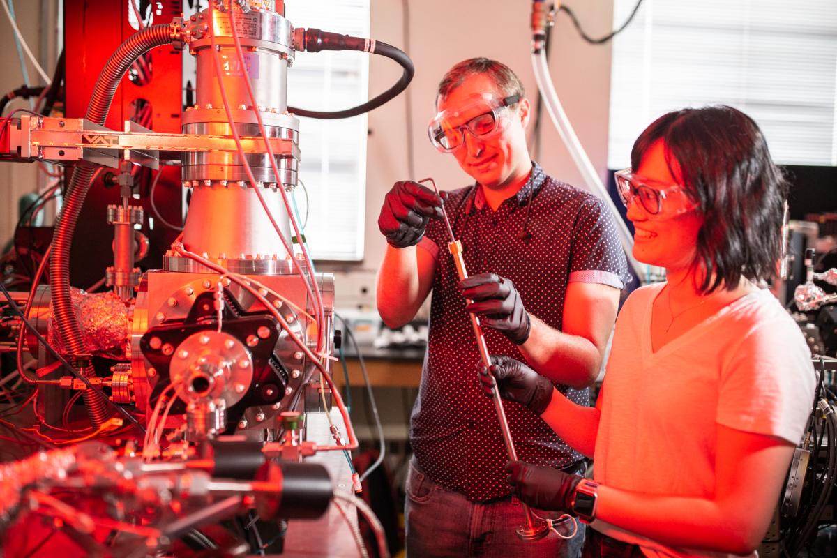 Ann Lii-Rosales & Jonathan Partridge at the QMS; Temperature-Ramped Quadrupole Mass Spectrometry