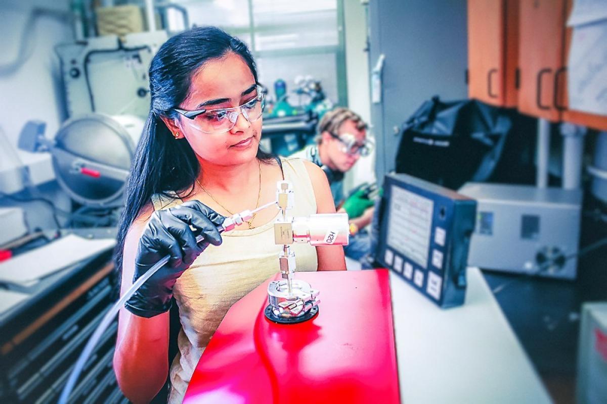 Neha Mahuli at Vacuum Leak Detector