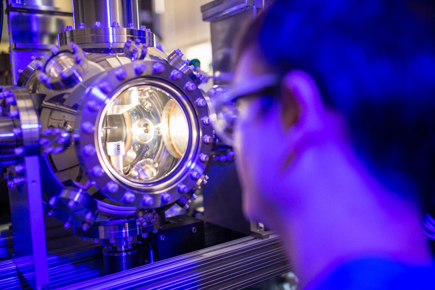 Ross Edel at ALD, ALE Reactor with <em>In Vacuo</em> AES; Atomic Layer Deposition, Atomic Layer Etching, Auger Electron Spectroscope