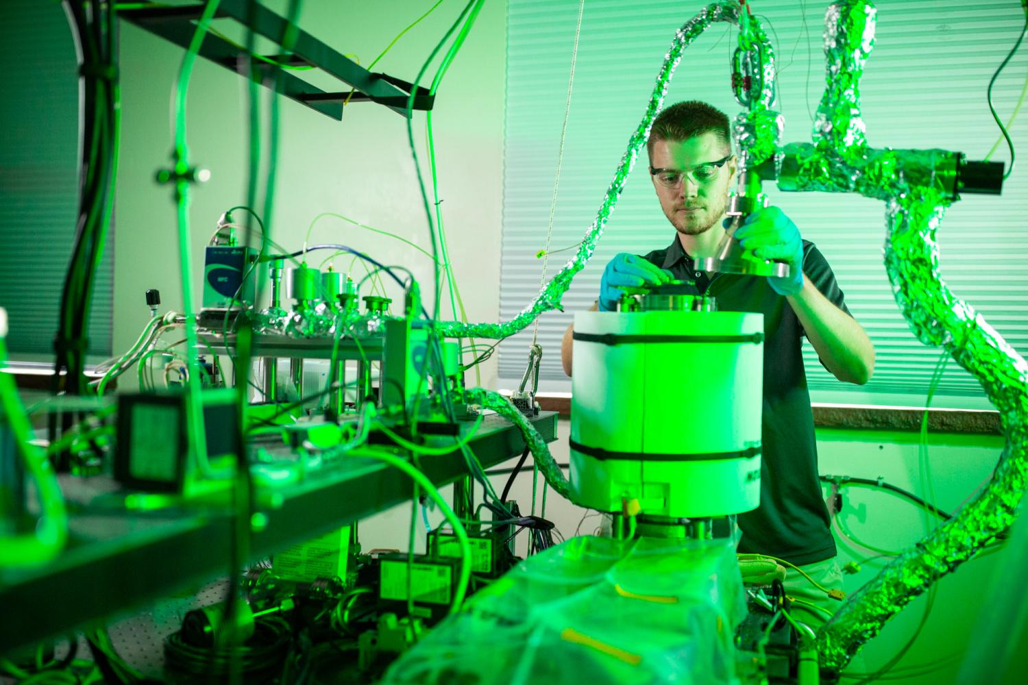 Ryan Vanfleet at ALD Reactor with In Situ Wafer Curvature Measurement; Atomic Layer Deposition