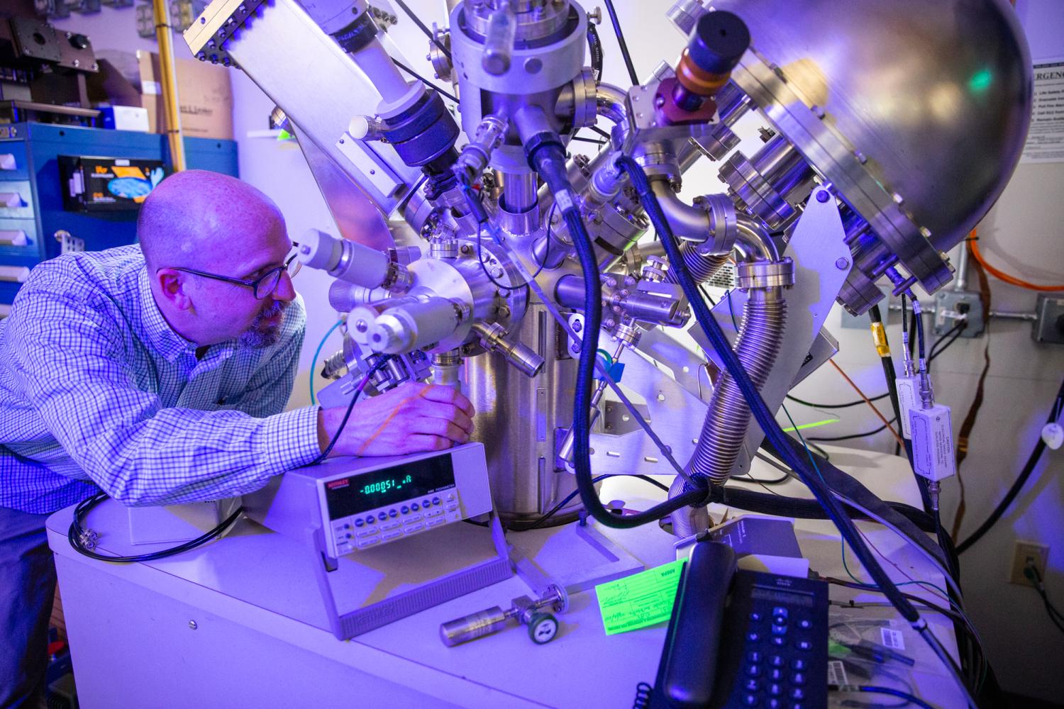 Andrew Cavanagh at the XPS; X-Ray Photoelectron Spectroscopy