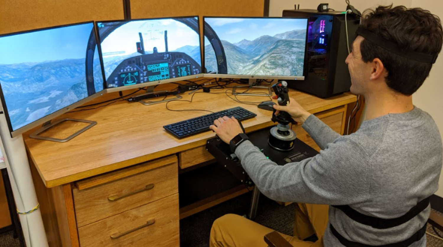 joeplayingoncomputer