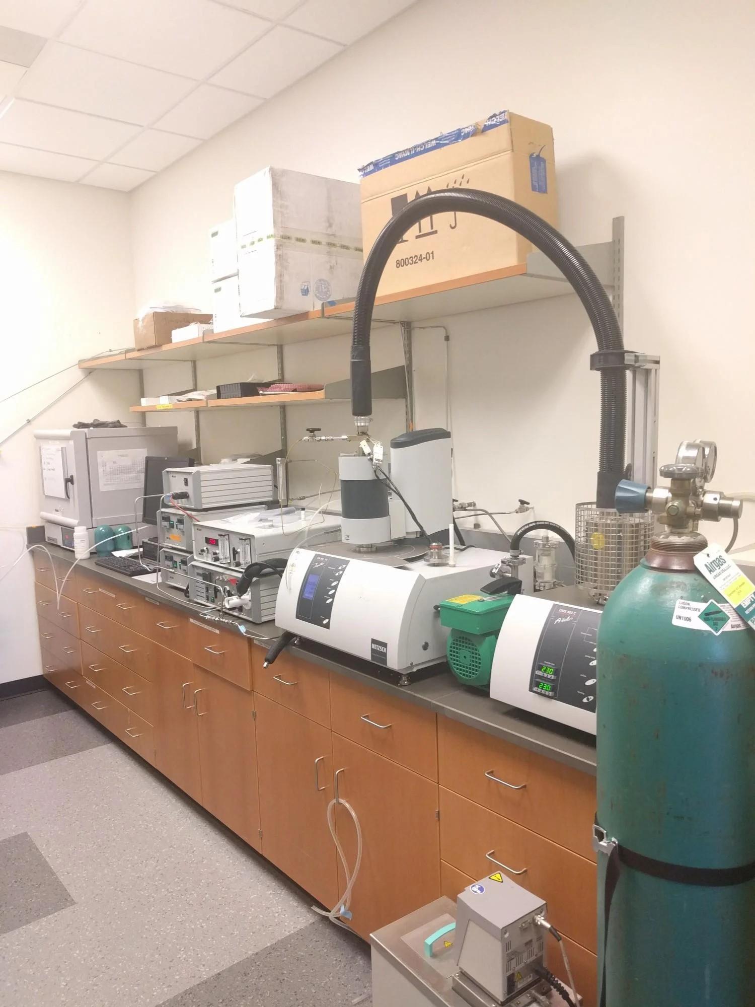 An image of the thermogravimetric analyzer with mass spectrometer.