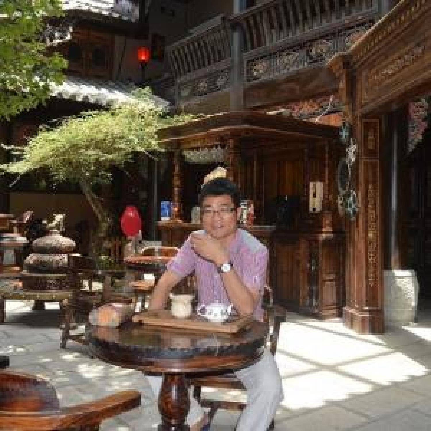 Zhengwei Li