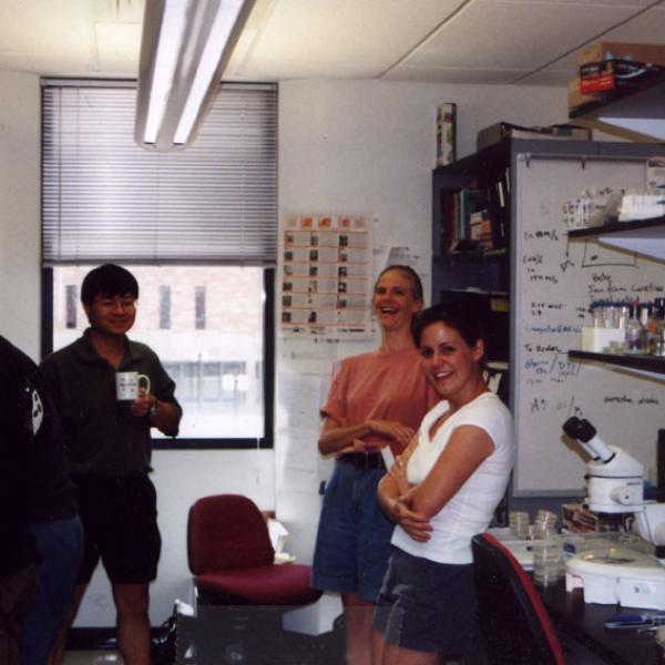 A light chat in the lab