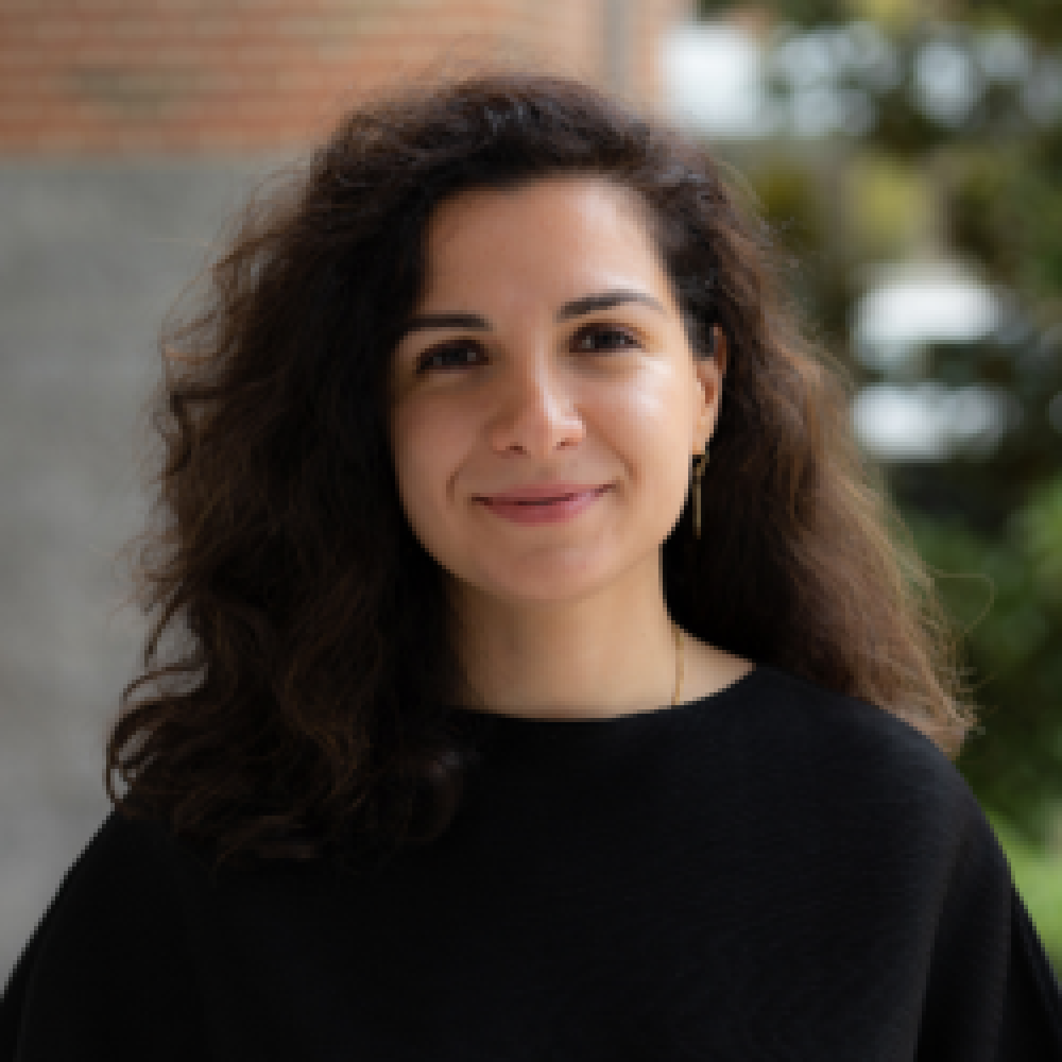 Maryam Jamshidi headshot