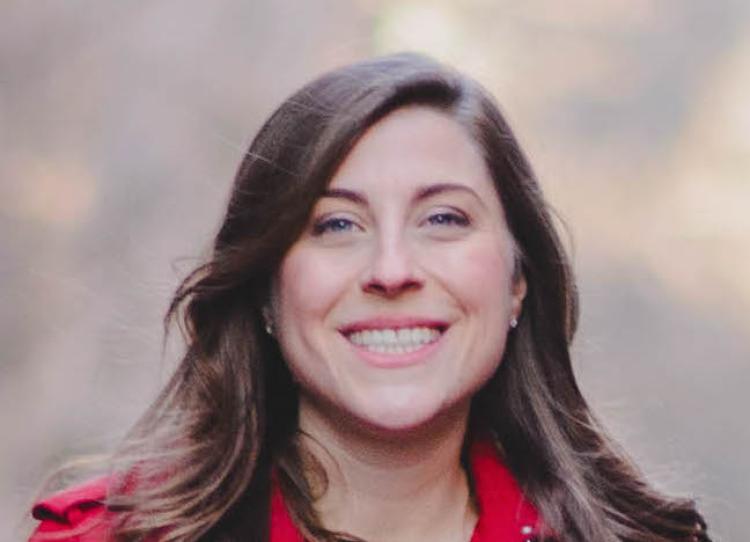 Portrait of Professor Amanda Parsons