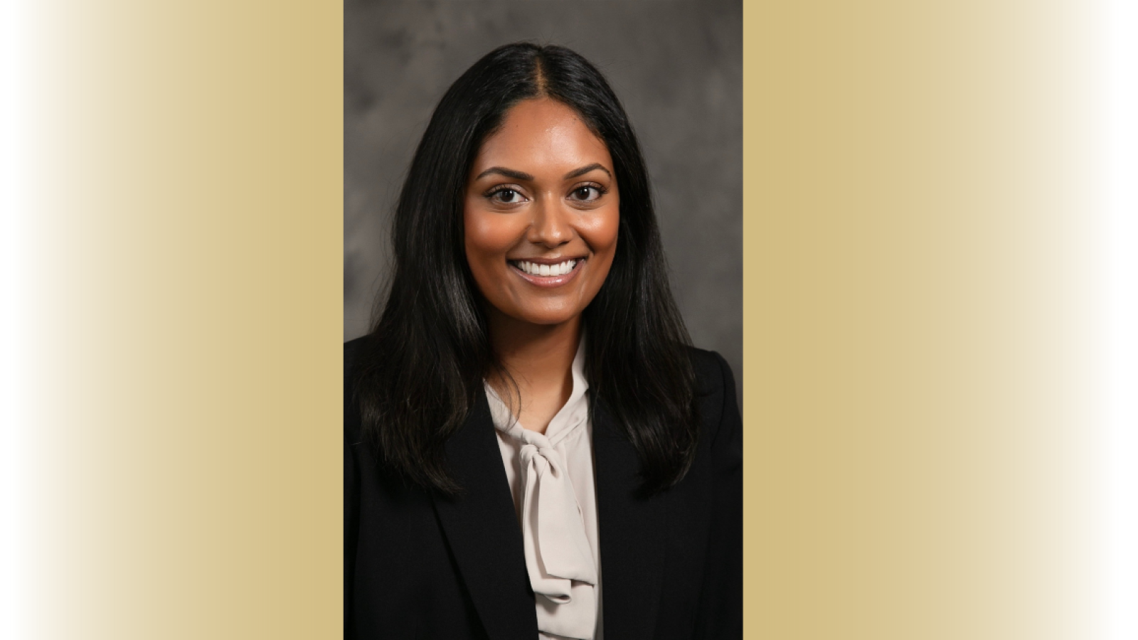 divya headshot