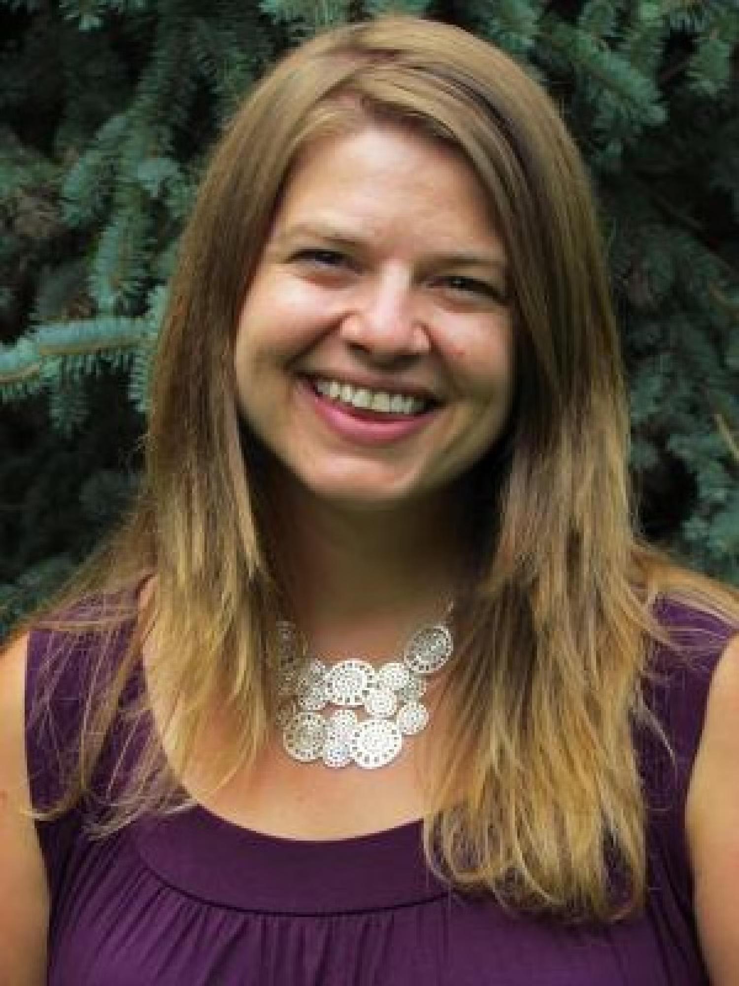 Leah Sprain headshot