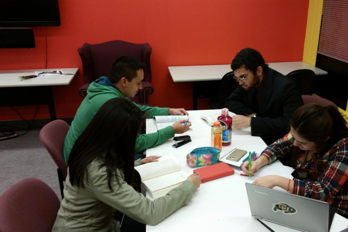 MASP students studying