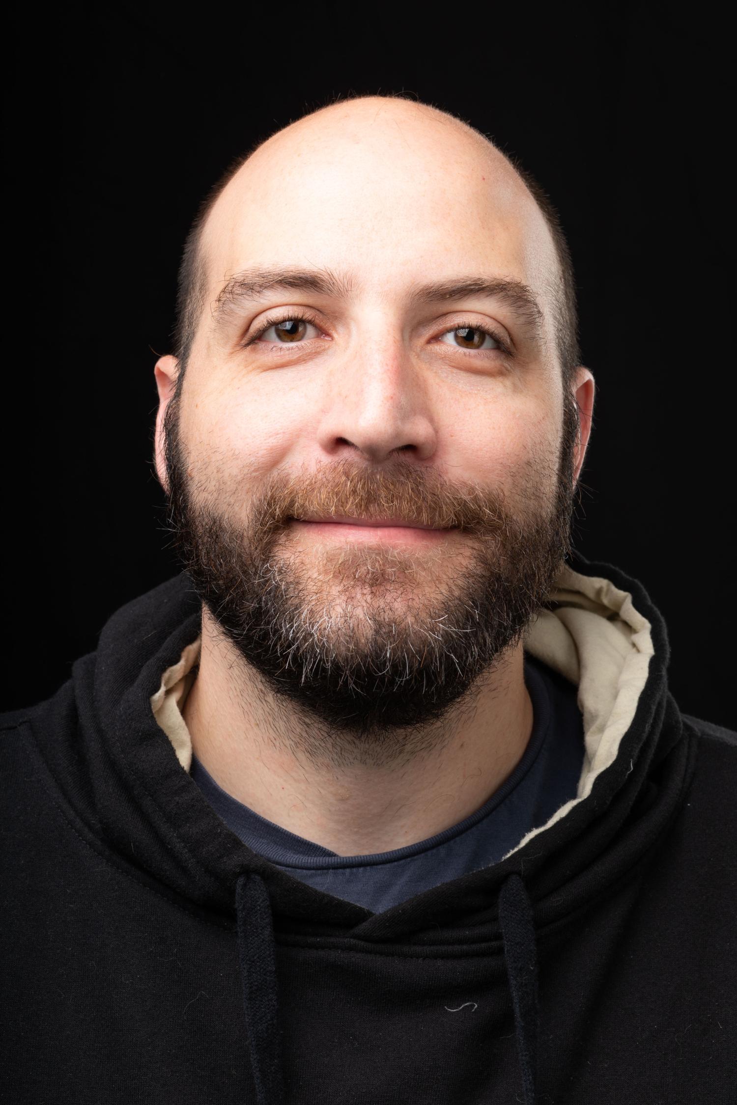 Nicolas Lenk headshot