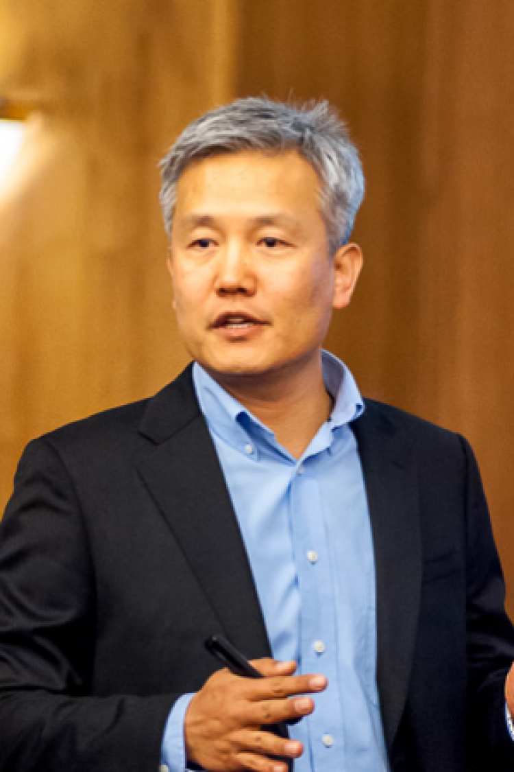 Sehee Lee.