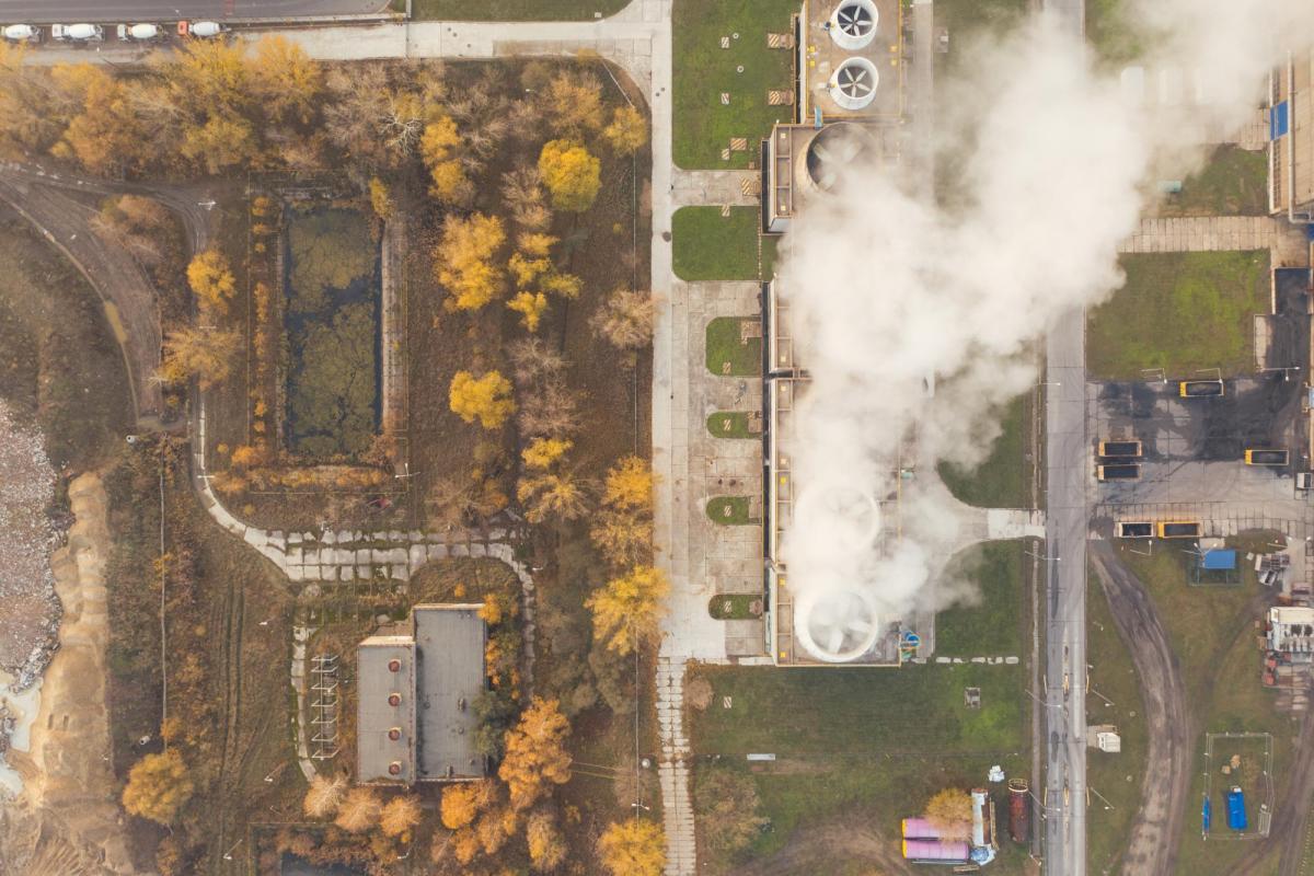 Aerial view of a power plant.