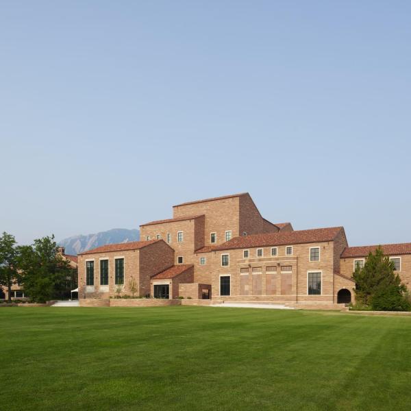Imig Exterior Brad Nicol Photography