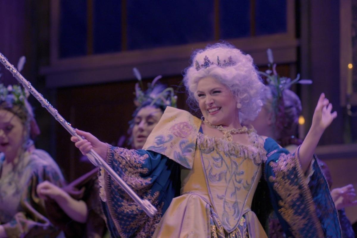 Opera singers on stage