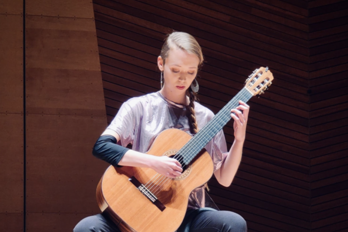 Guitar student