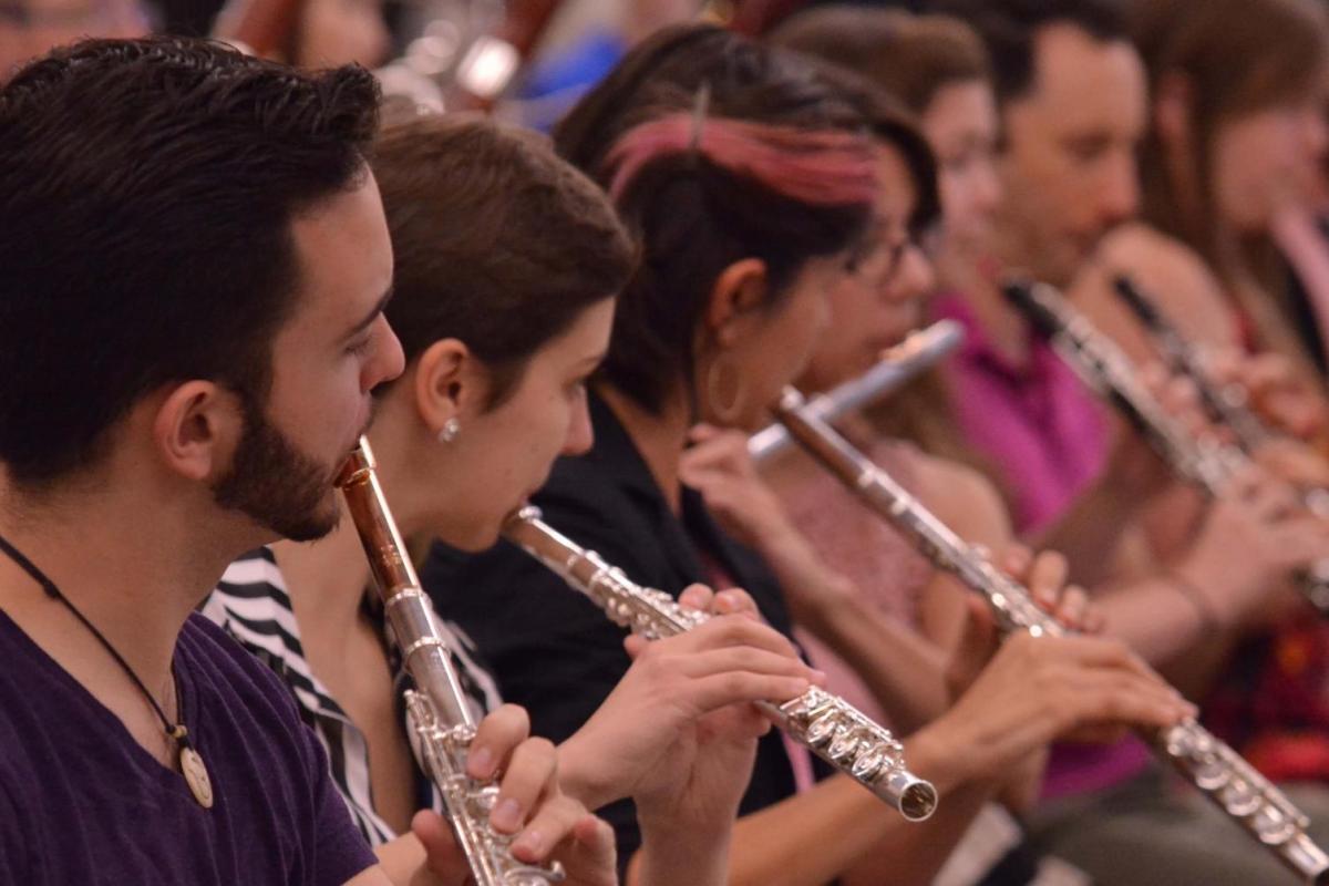 flute students rehearsing