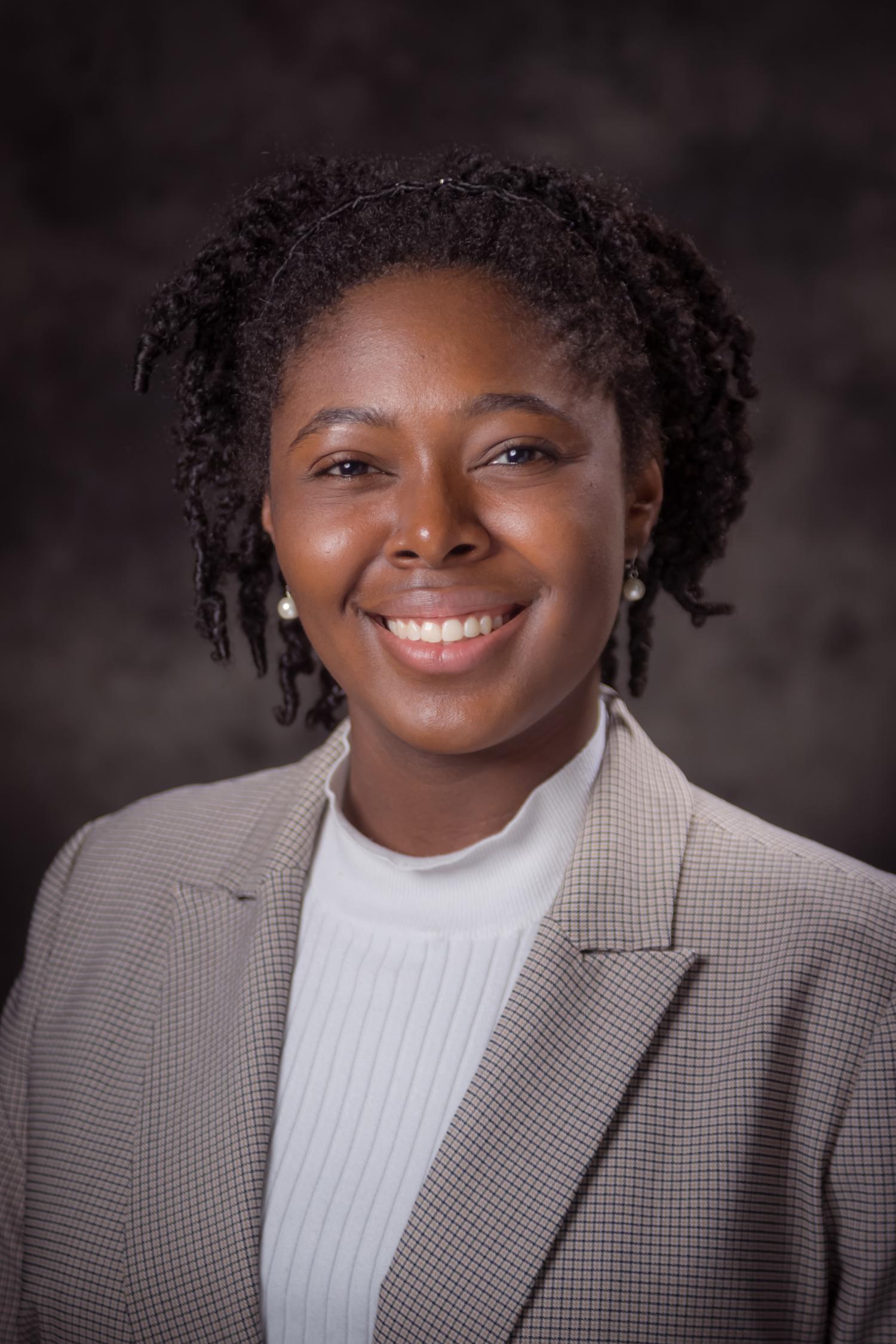 Taylor Howard Headshot