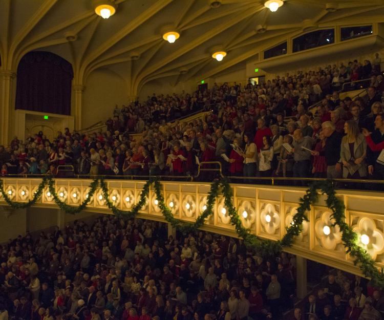 The crowd at the 2016 Holiday Festival