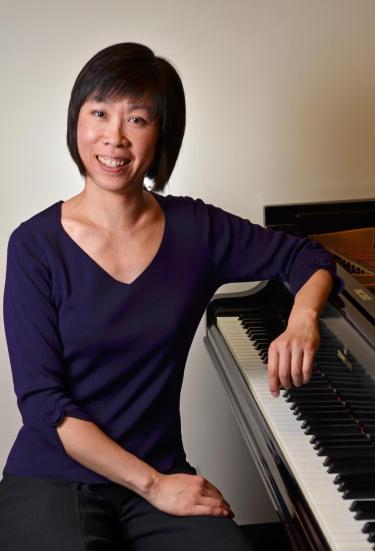 Daphne Leong at piano