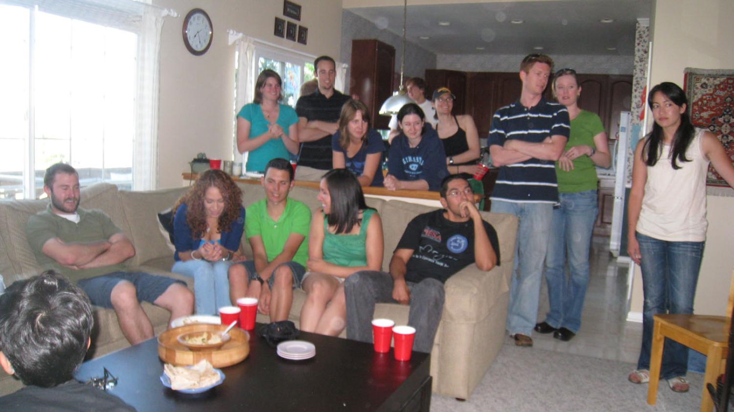 our summer party relaxes with snacks