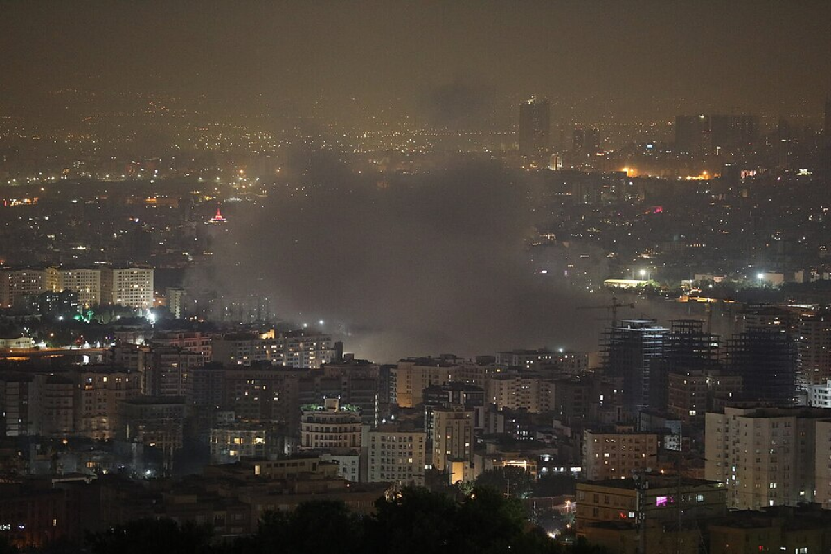 Smoke spreads over city
