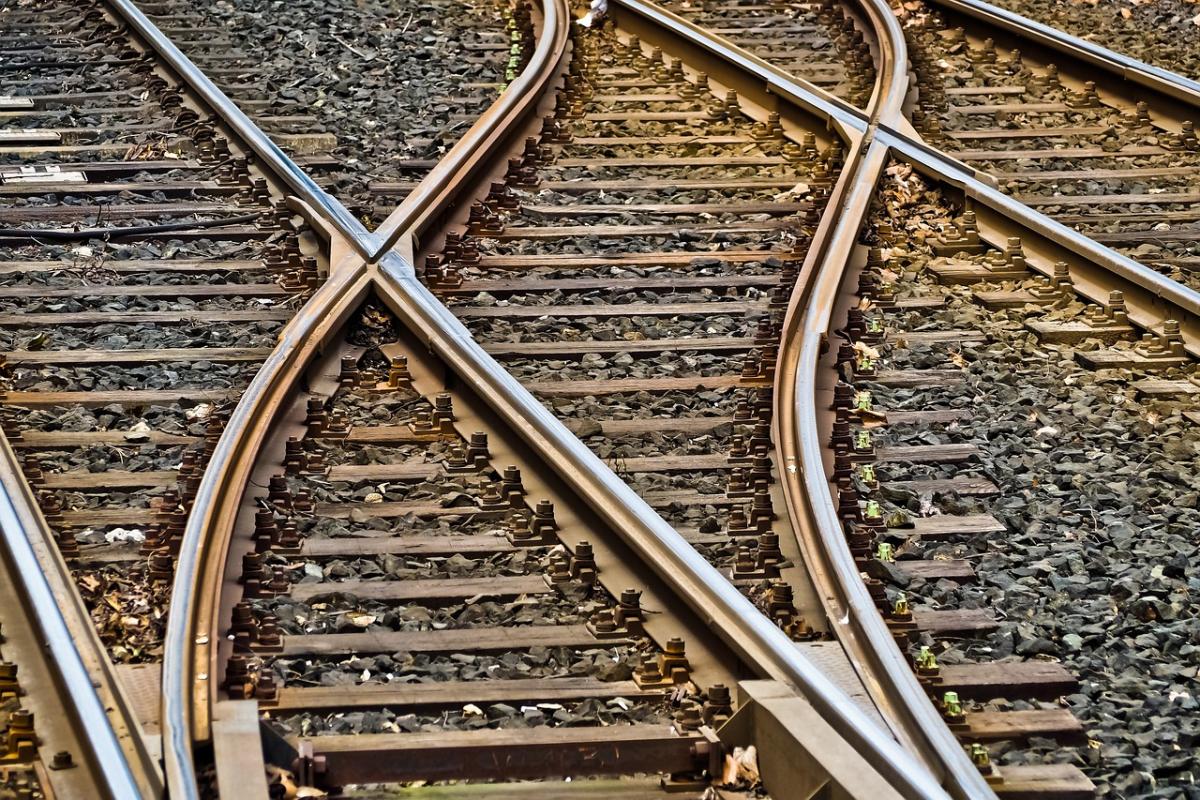 Railroad tracks image