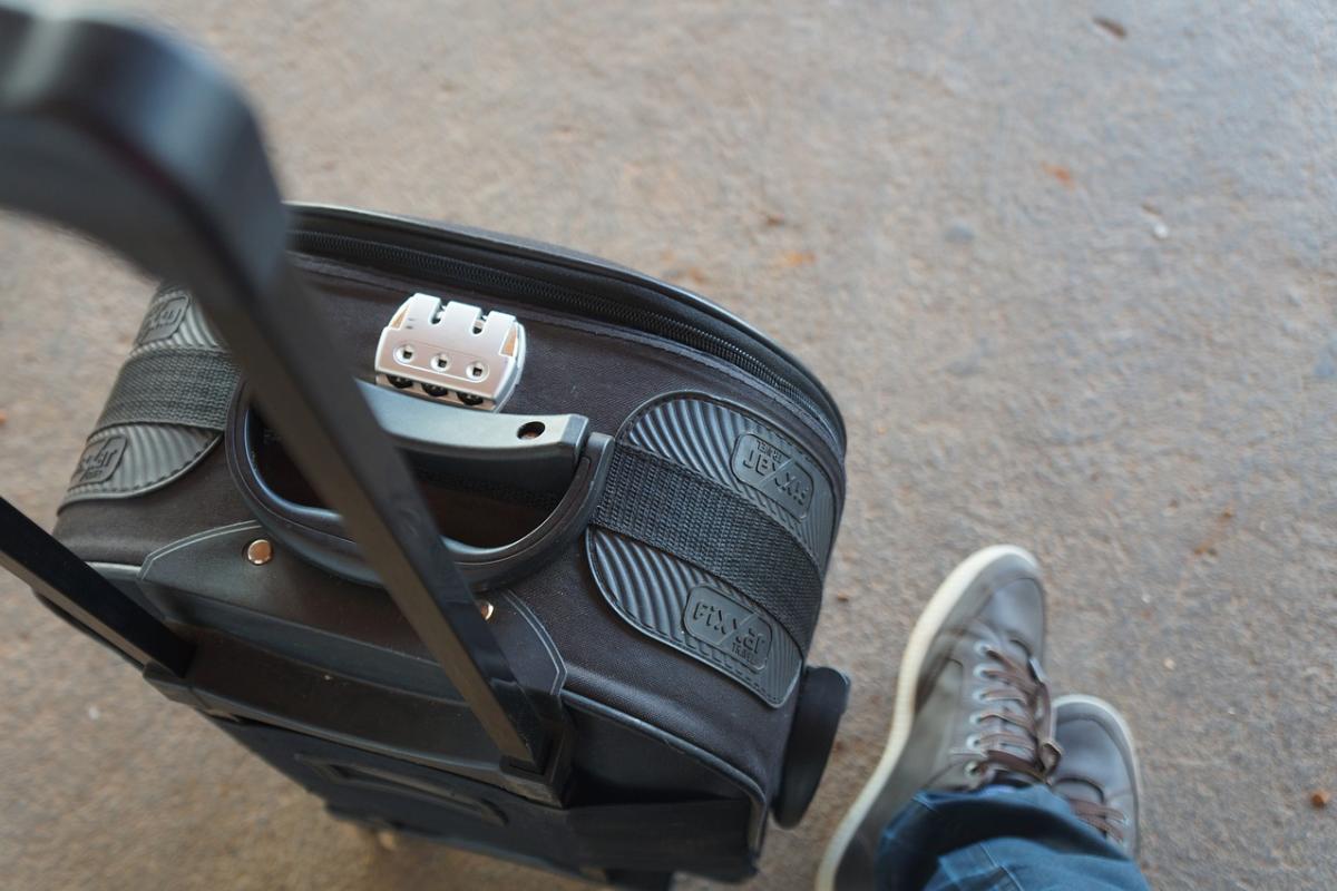 luggage image