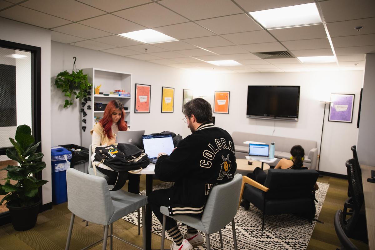 Commuter Lounge