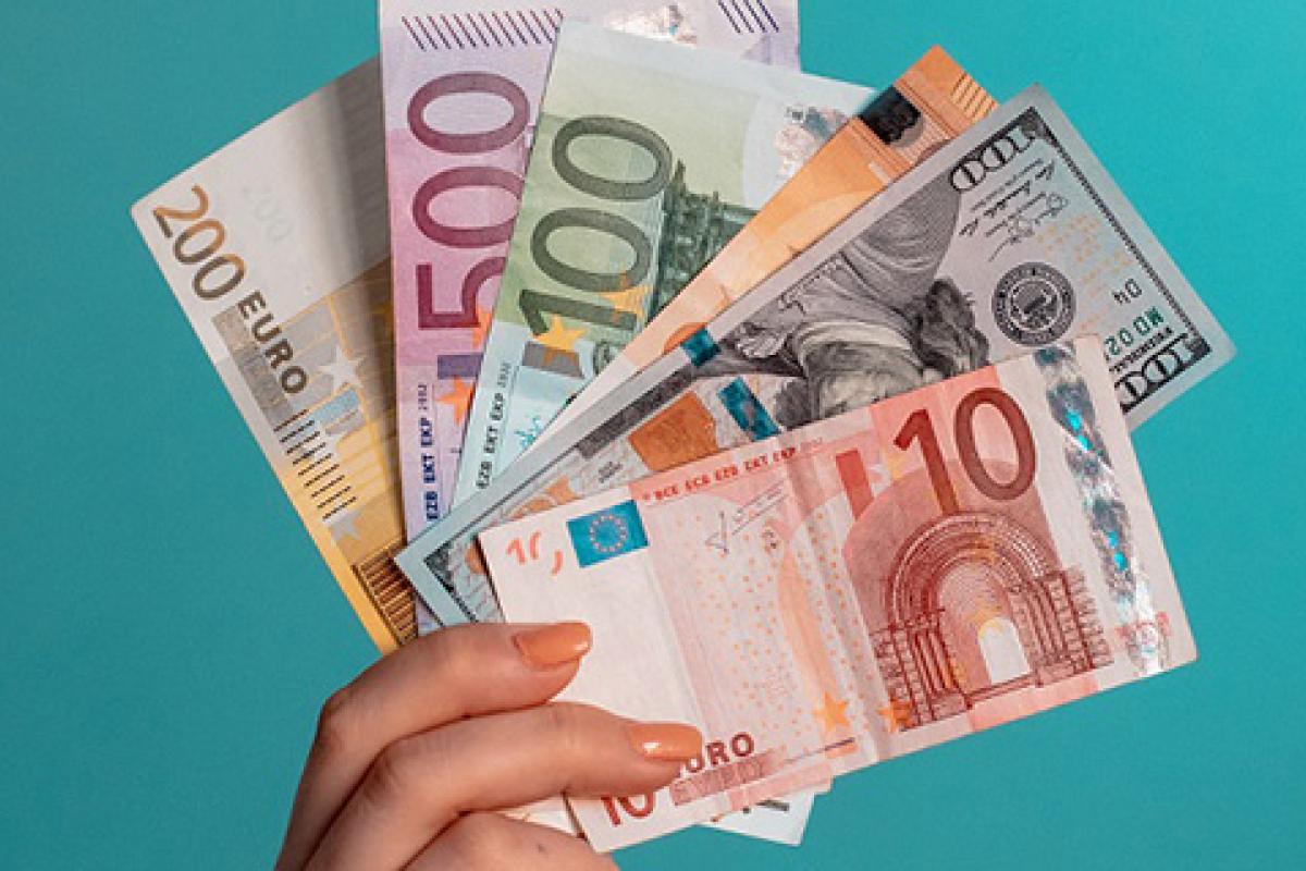 international currency