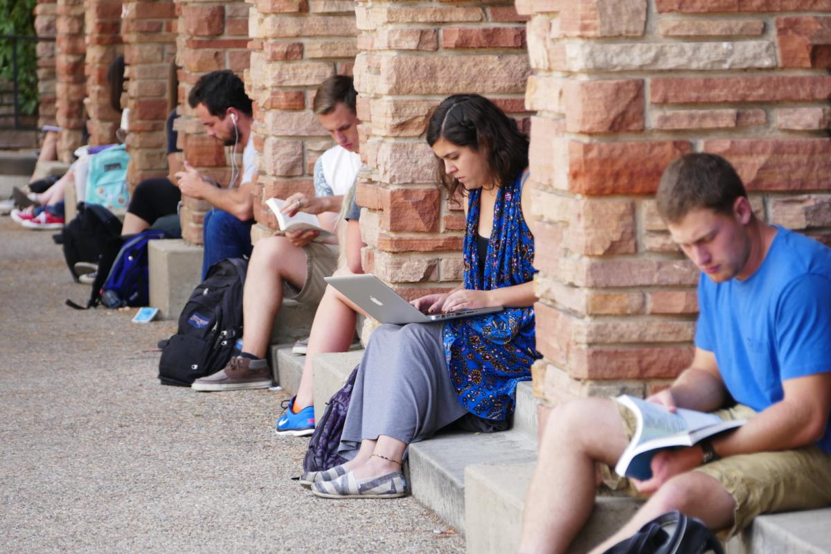 CU students studying outside the University Memorial Center.
