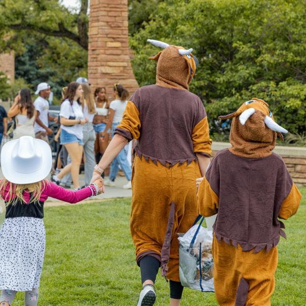 family in buffalo outfits