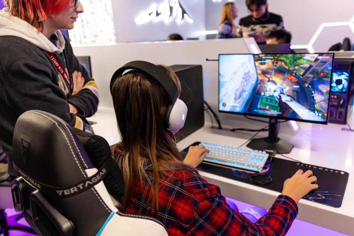 Alienware Buffalo Esports and Gaming Lounge