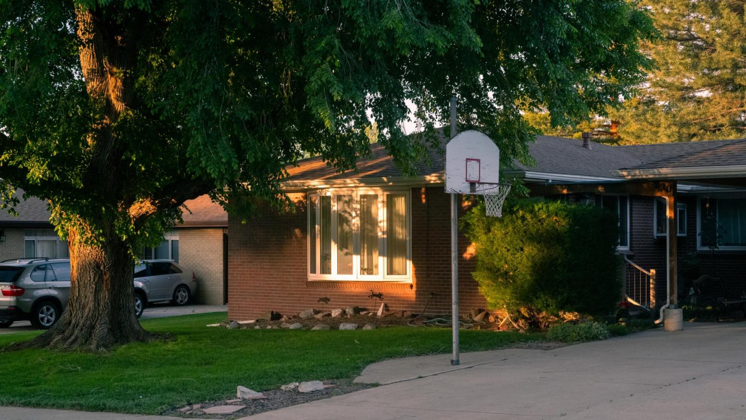 House with basketball court