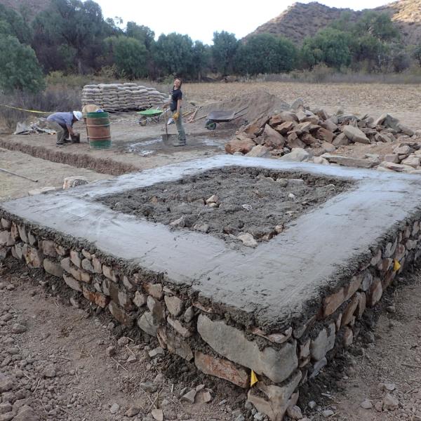 Foundation with drying cement