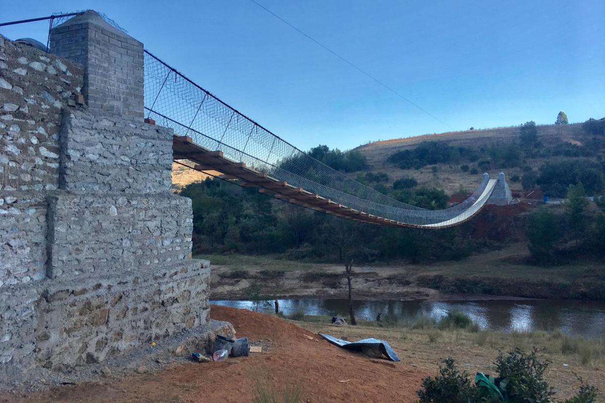 2nd 2018 bridge - Wide bridge with closeup of tower