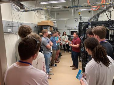 Students visit a lab at NIST