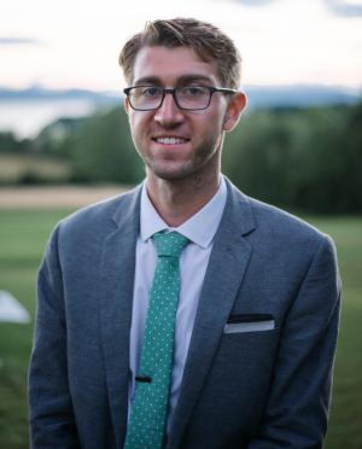 Andy Philips Headshot