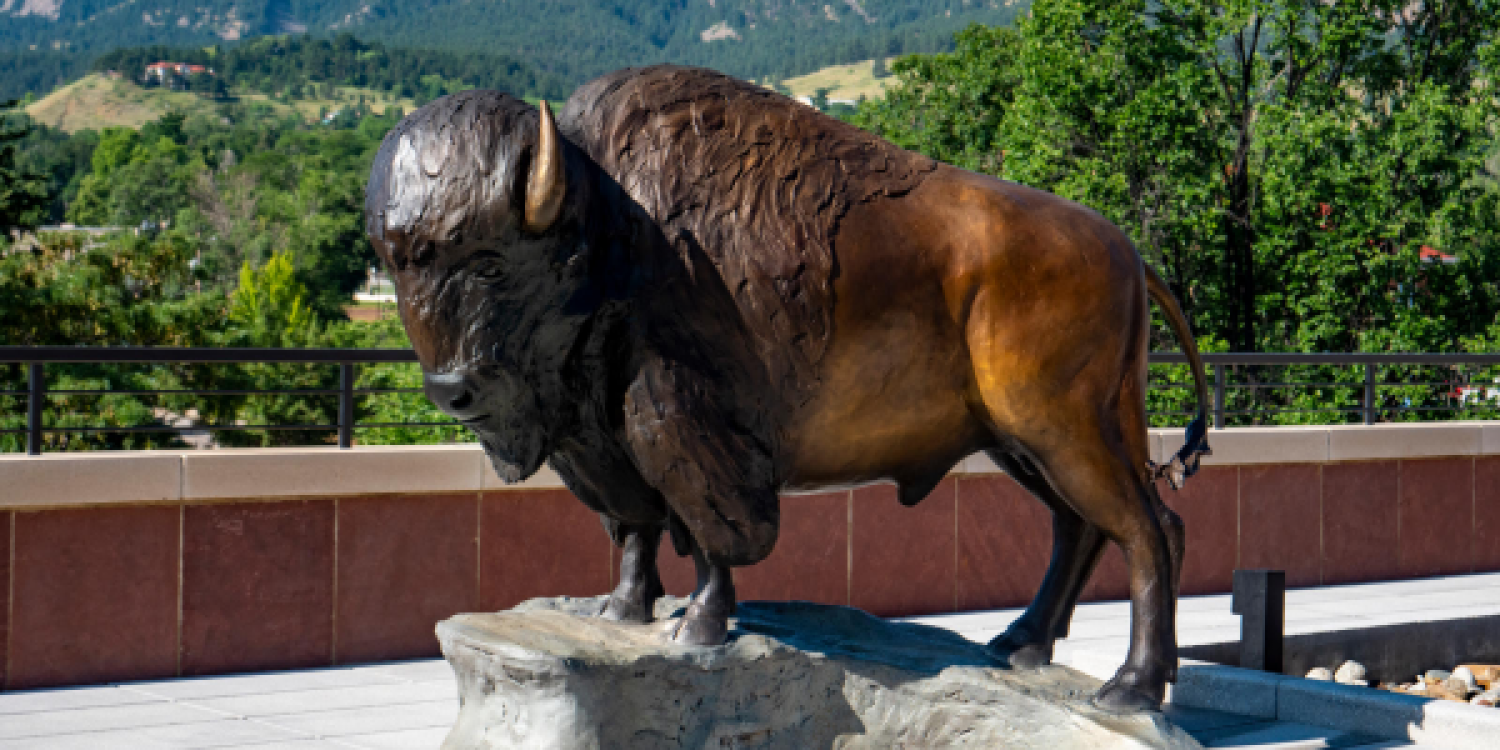 Ralphie statue