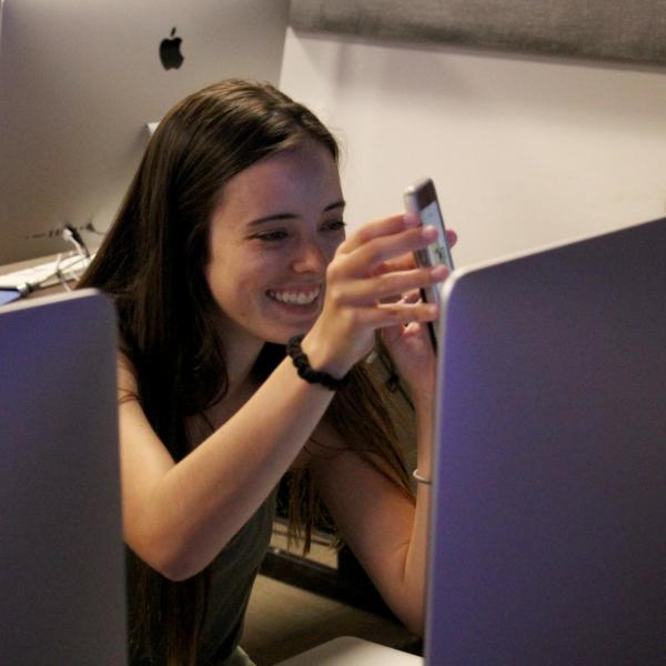 Lauren Irwin learns how to use Unity during a critical media practices session.