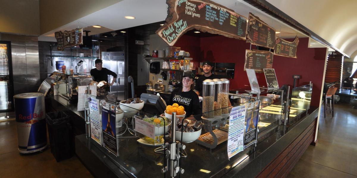 Dining options image