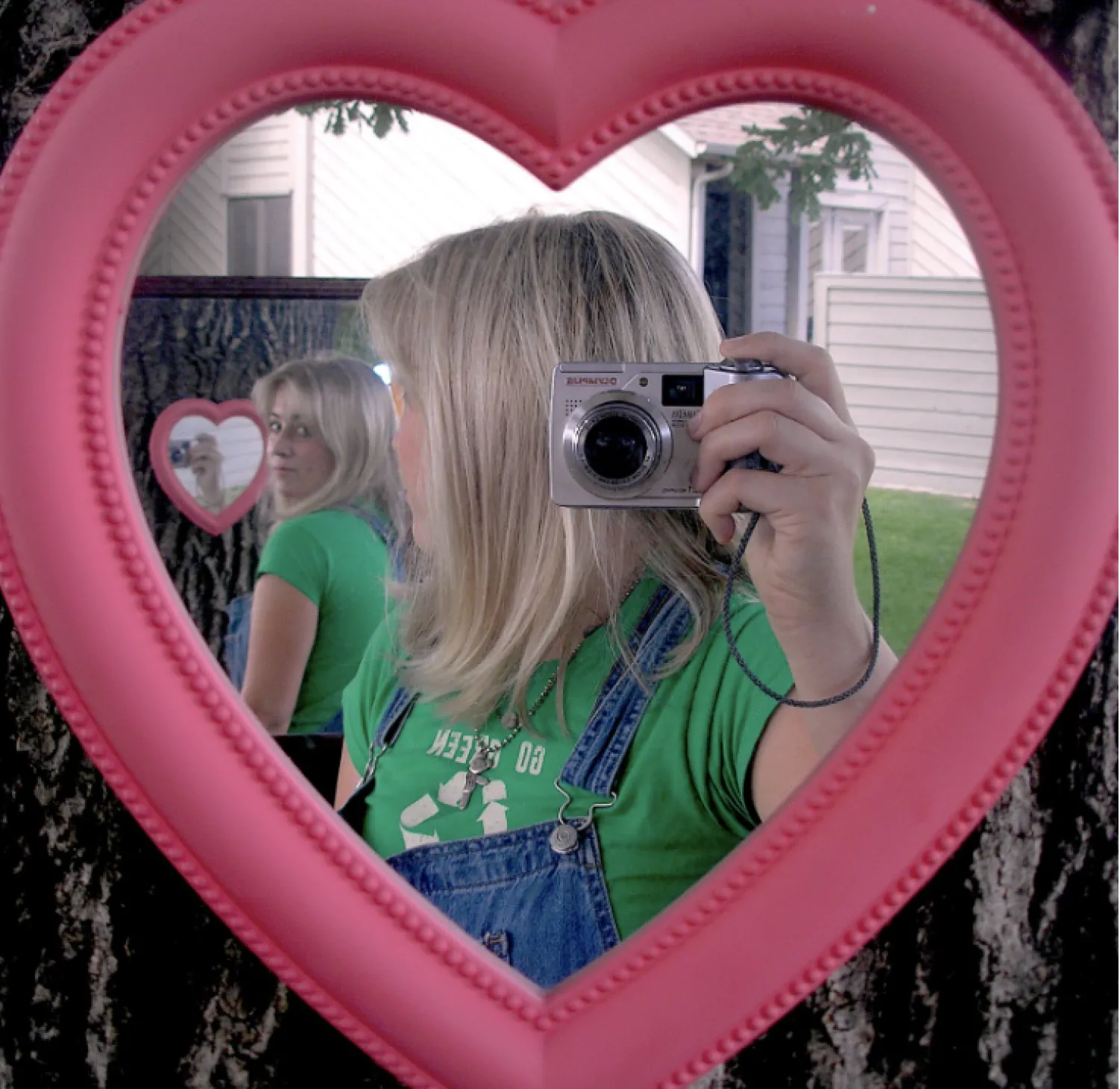 lilyfletcheravatar_-_lily_fletcher_0