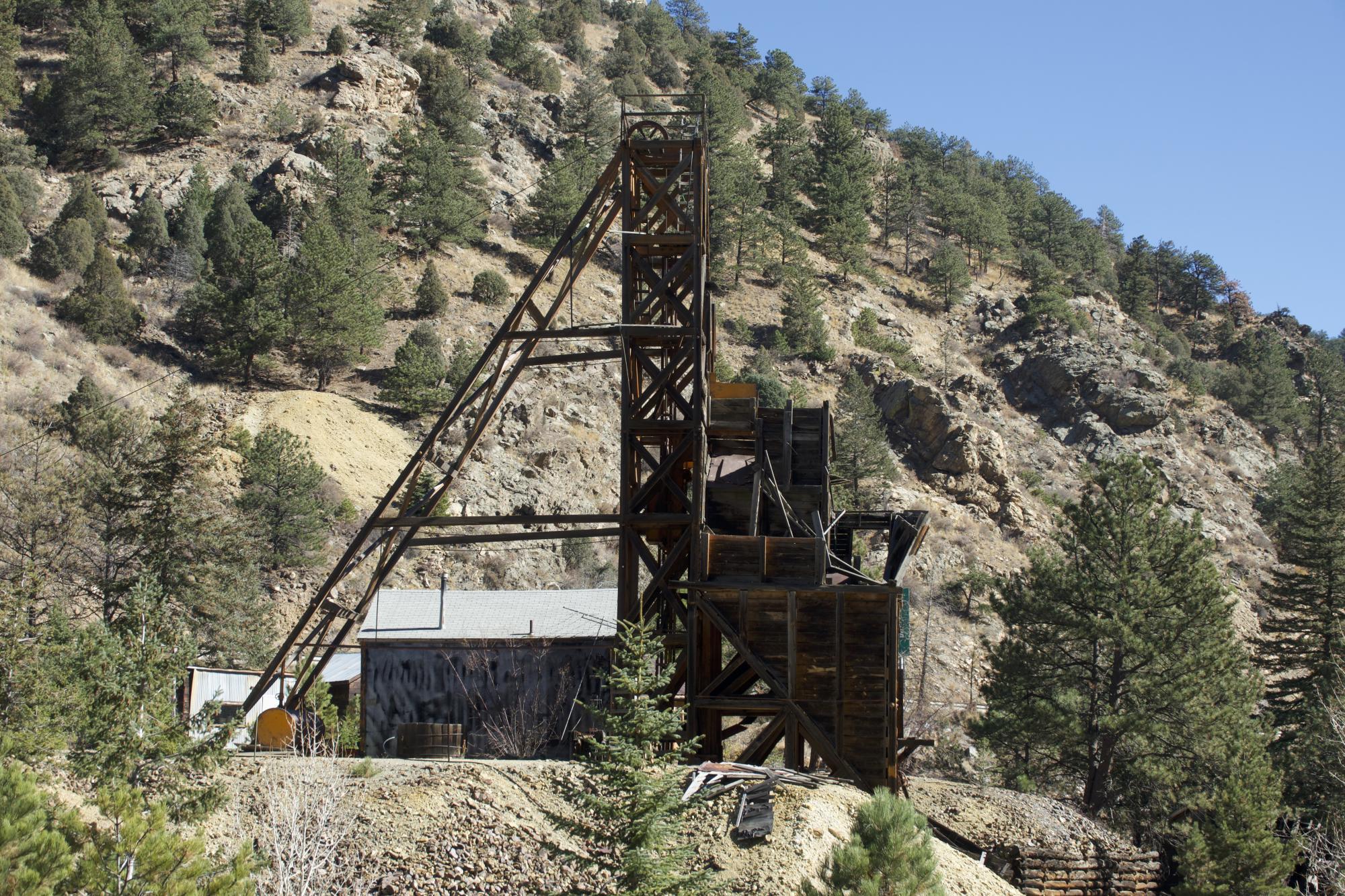 This is an old mine structure next to I-70 in Idaho Springs. It sits next to dozens of other mines both abandoned and functional