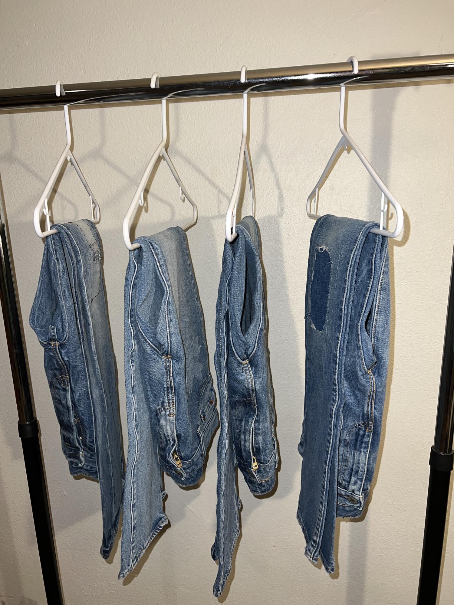 Denim jeans with rips
