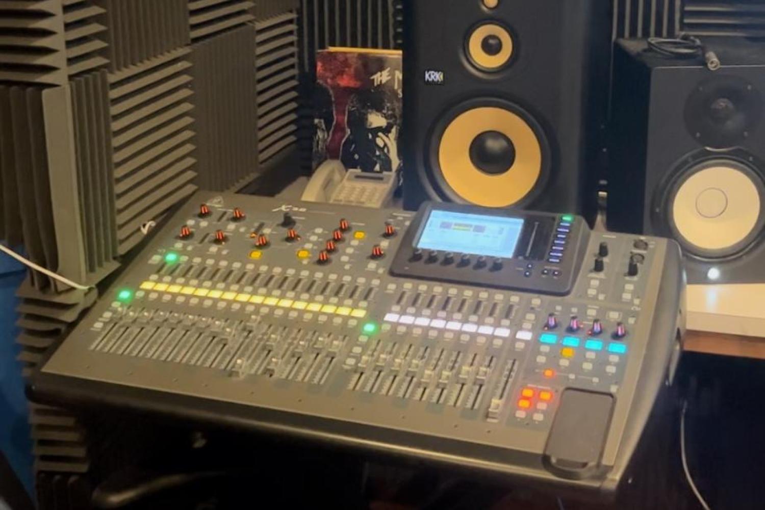 Physical mixing and mastering equipment which requires setting levels via hardware manually
