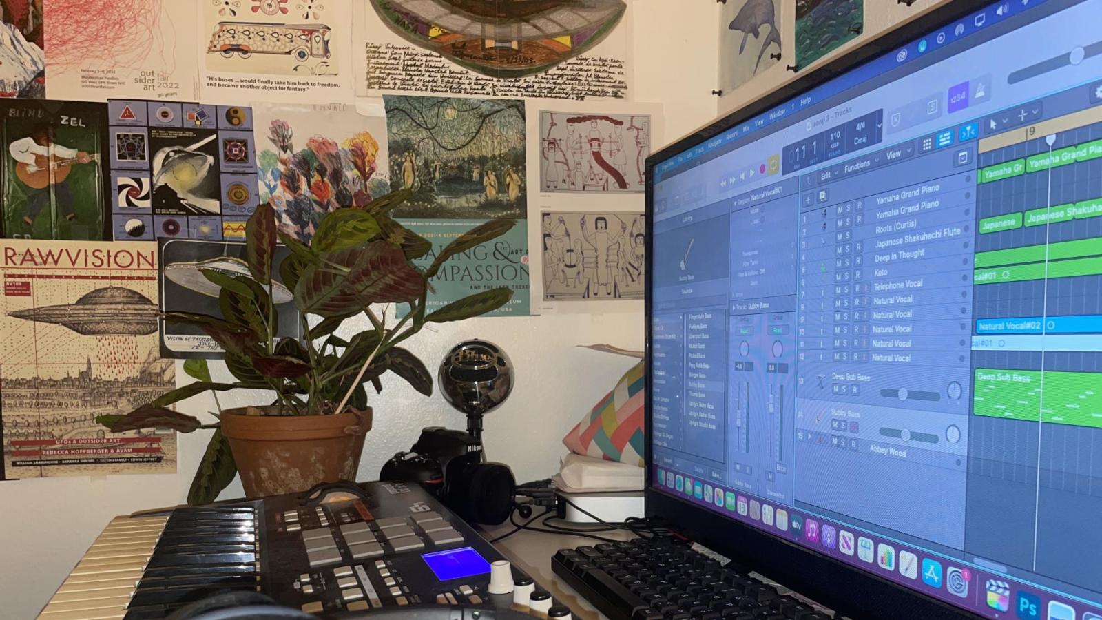 music and computer instruments