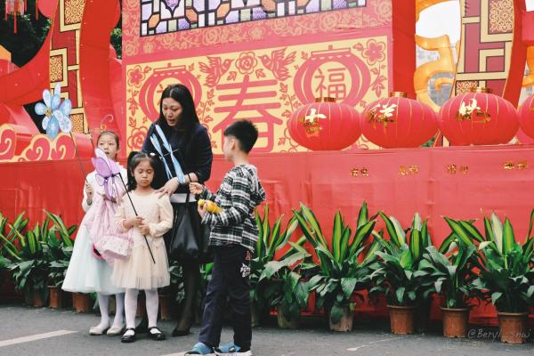 Chinese three children policy