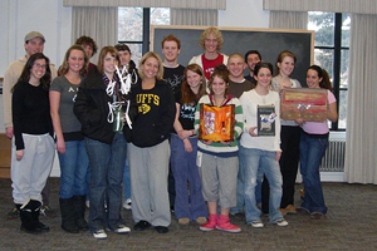 students with their memory boxes