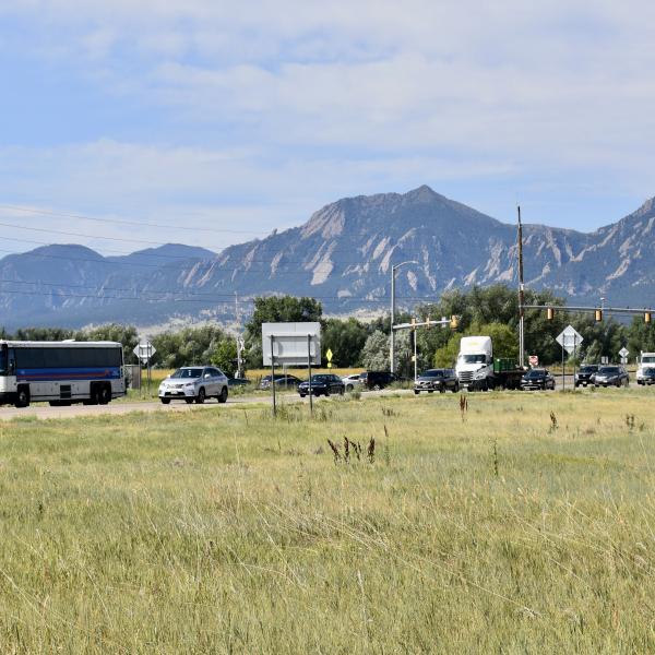 Traffic on Diagonal Highway 119 Street.